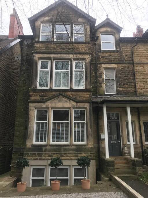 Dragon Parade Apartment Harrogate Exterior photo