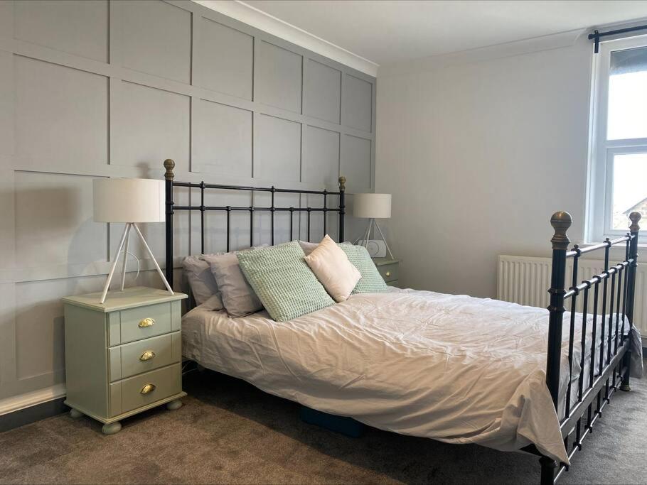 Dragon Parade Apartment Harrogate Exterior photo